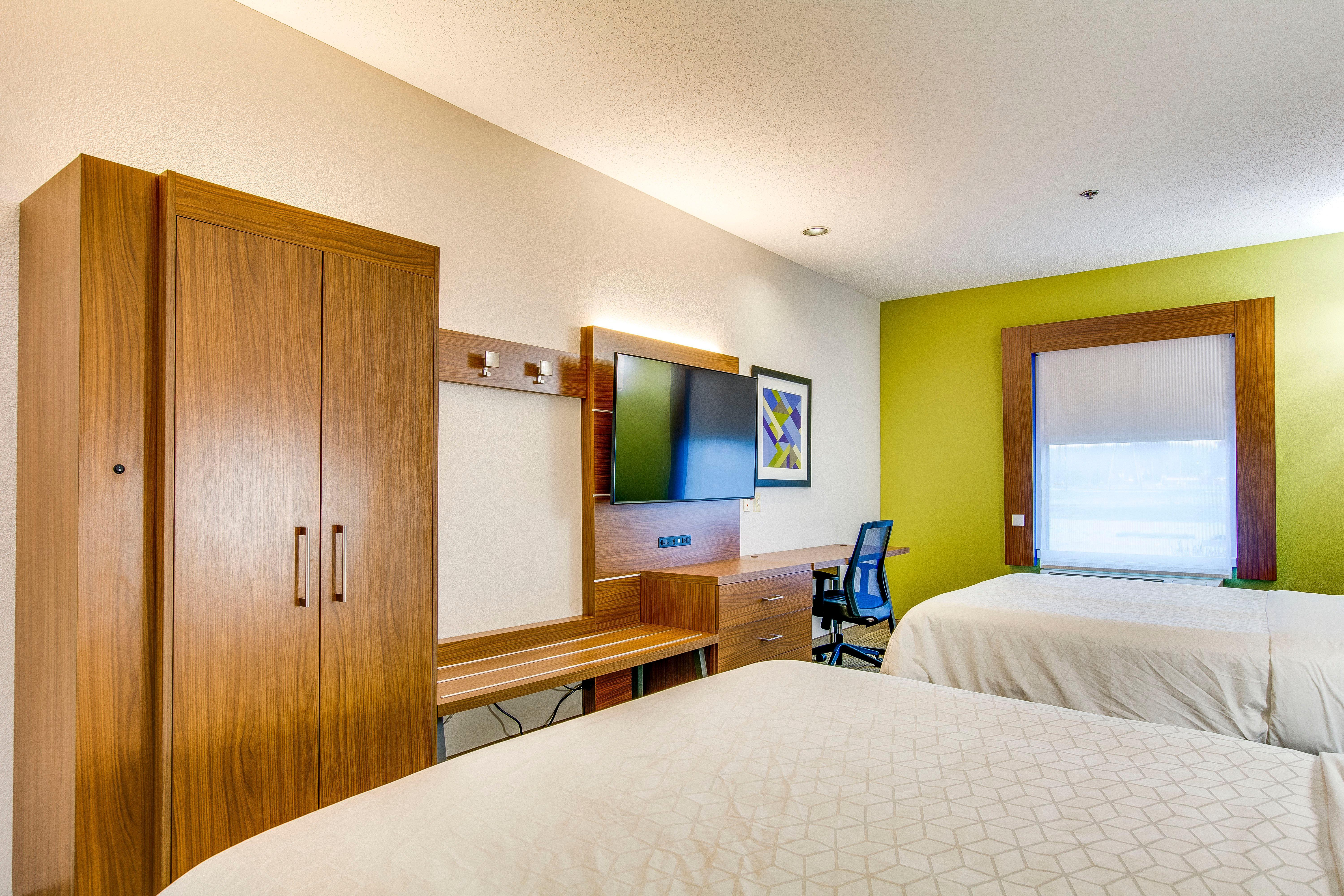Holiday Inn Express Vincennes Bagian luar foto