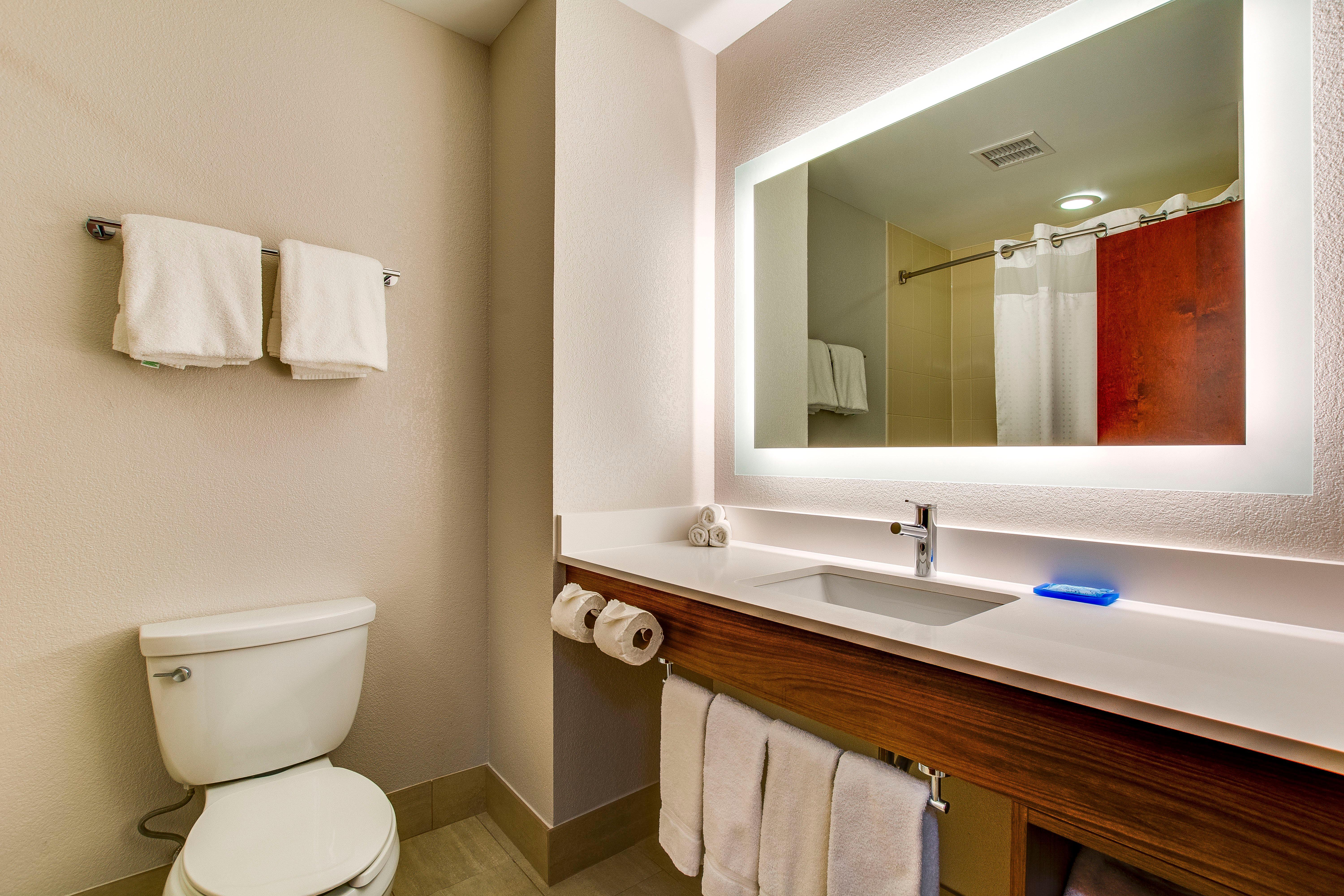 Holiday Inn Express Vincennes Bagian luar foto