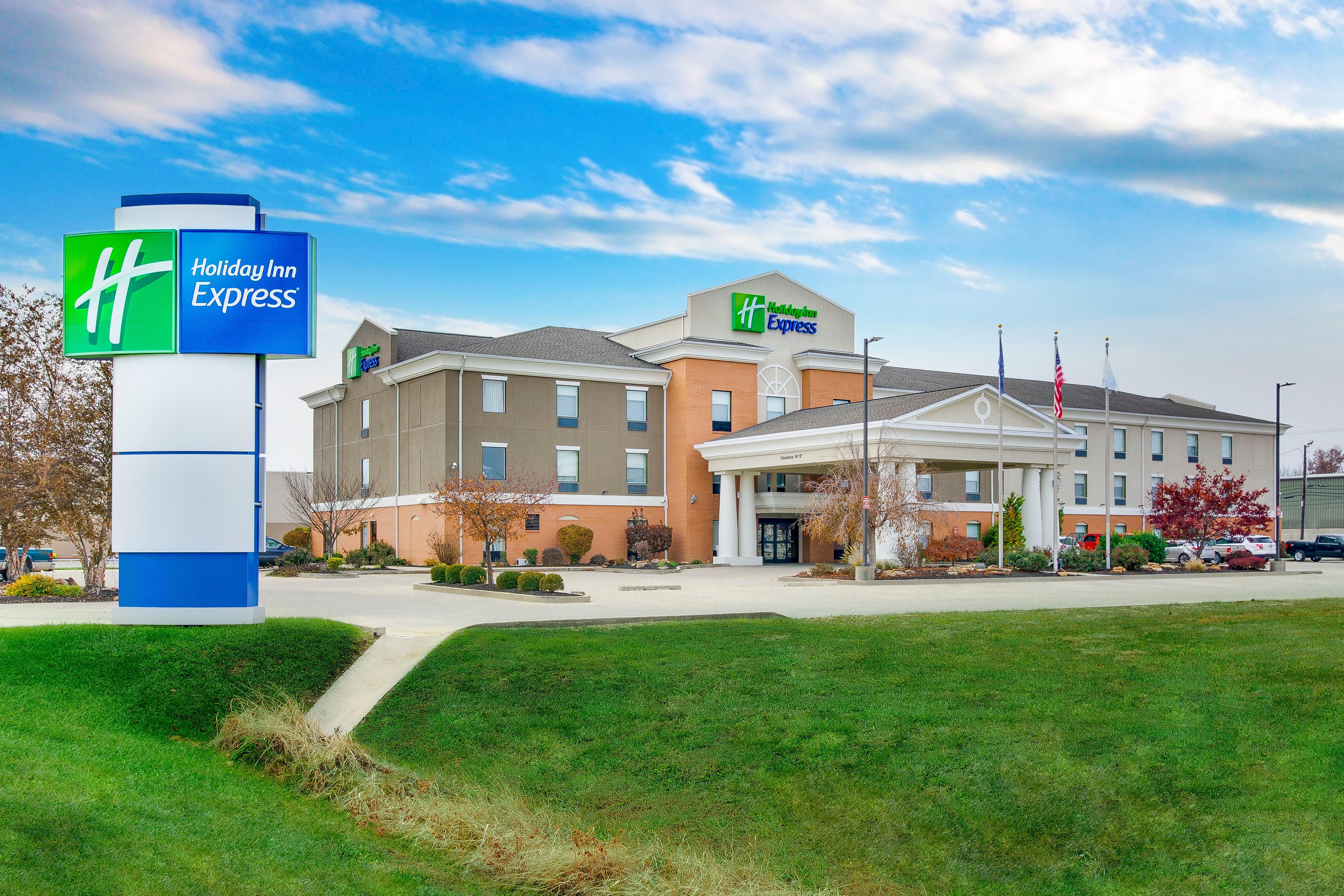 Holiday Inn Express Vincennes Bagian luar foto
