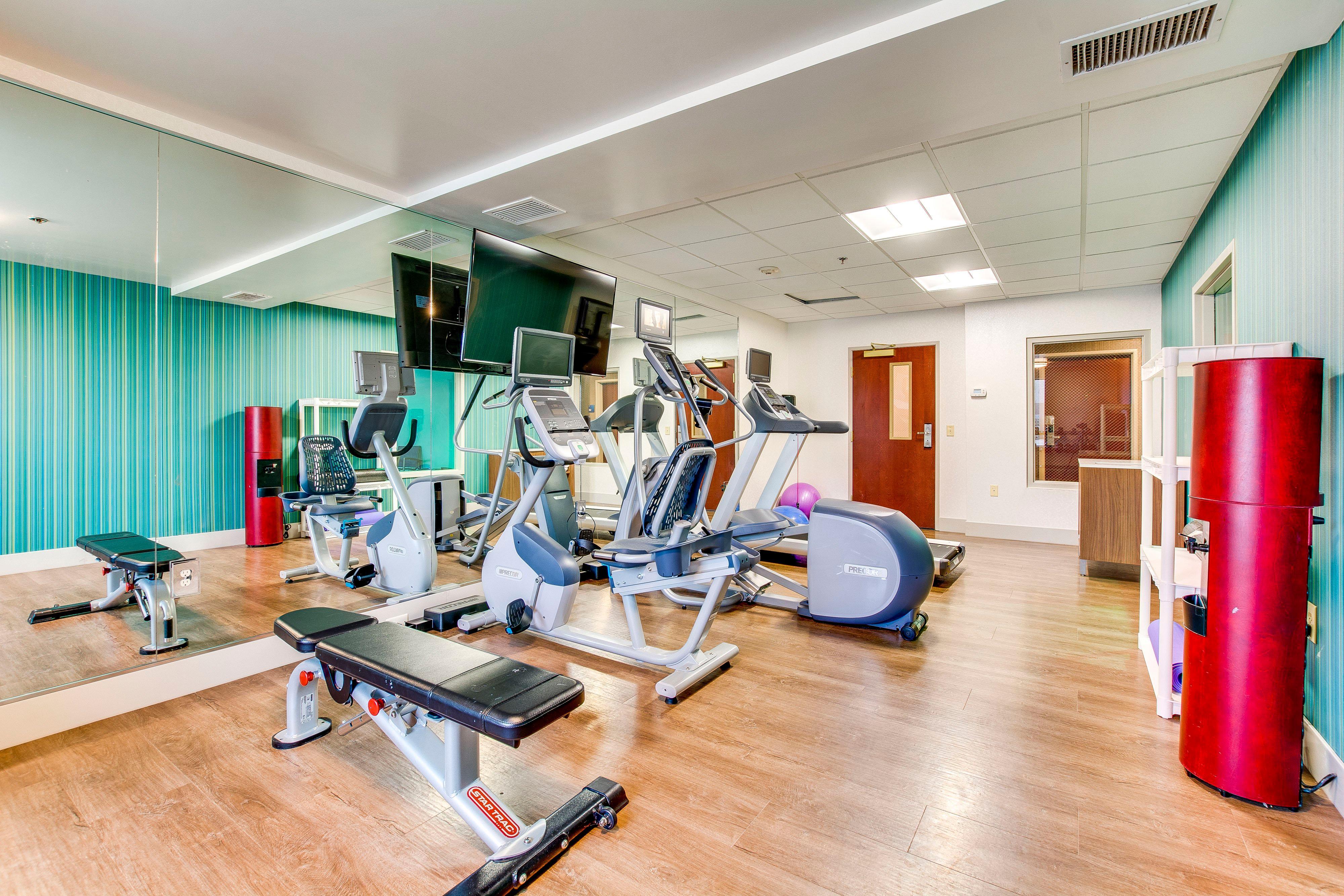 Holiday Inn Express Vincennes Bagian luar foto